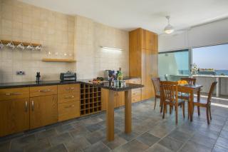 Larnaca Sunshore Beachfront Suite - 2