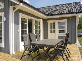 Beautiful Home In Bolmsö With Wifi - Bolmsö - 9