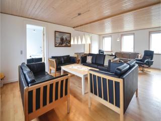 Six-Bedroom Holiday Home In Thyholm - Thyholm - 1
