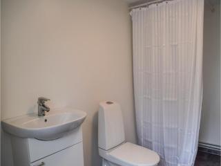 One-Bedroom Holiday Home In Gullabo - Gullabo - 1