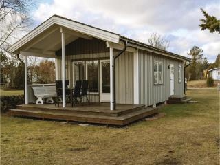 Two-Bedroom Holiday Home In Lottorp - 9