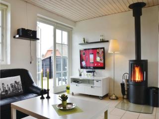 Amazing Home In Ulfborg With Kitchen - Øhuse - 3