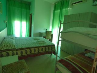 Consul Hotel - 3