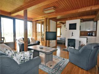 2 Bedroom Stunning Home In Uddevalla - Ammenäs - 4