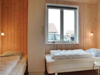 Three-Bedroom Holiday Home In Ulfborg - Fjand Gårde - 1