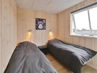 5 Bedroom Beautiful Home In Sydals - 2
