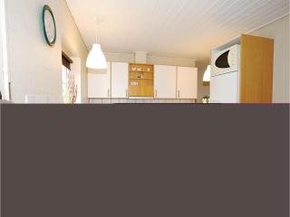 Awesome Home In Ulfborg With Kitchen - Fjand Gårde - 9