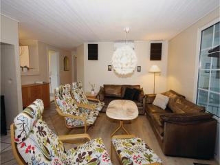 Awesome Home In Ulfborg With Kitchen - Fjand Gårde - 7