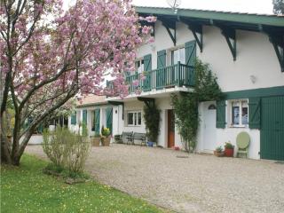 Awesome Home In Ustaritz - 4