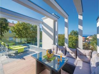 Cozy Home In Malinska - 8