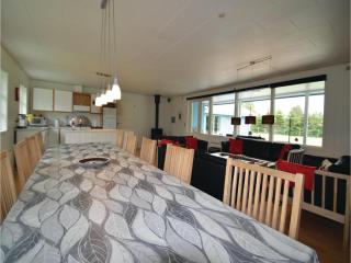 Awesome Home In Væggerløse With Kitchen - Marielyst - 1