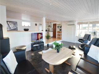 Beautiful Home In Væggerløse With Wifi - 8