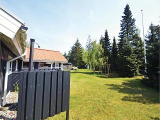 Four-Bedroom Holiday Home In Vaggerlose - 5