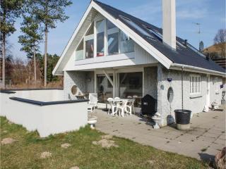 Three-Bedroom Holiday Home In Knebel - Knebel - 8