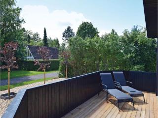Four-Bedroom Holiday Home In Juelsminde - 4