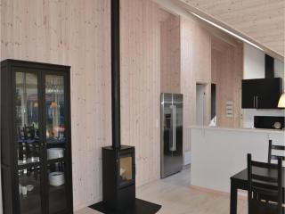 Four-Bedroom Holiday Home Glesborg With A Room Hot Tub 07 - Fjellerup - 3