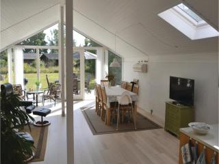 Three-Bedroom Holiday Home In Glesborg - Glesborg - 2