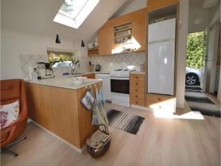 Three-Bedroom Holiday Home In Glesborg - Glesborg - 1