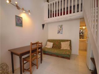 Amazing Home In Crillon Le Brave - Crillon-le-Brave - 8