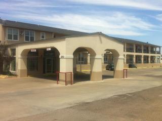 Villa West Inn - 2