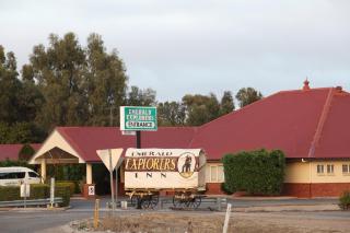 Emerald Explorers Inn - 3