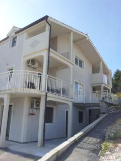 Apartments Holiday Gavric - 0