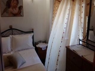 Akadia Syros - 4