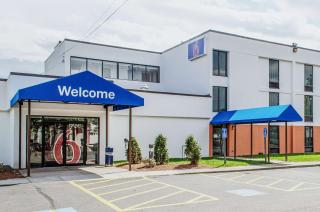 Motel 6-Brockton, MA - Brockton - 0