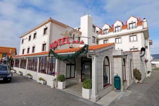 Hotel Restaurante Glasgow - Villadesuso - 3