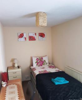 Amber Guesthouse - Derby - 7