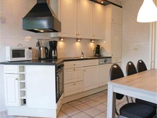 Beautiful Home In Nieuwvliet-Bad - 8