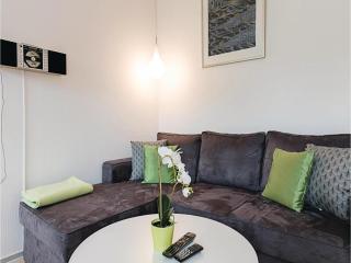 1 Bedroom Lovely Apartment In Nexø - 5