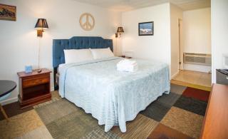 Sunset Motel - Murphy - 9