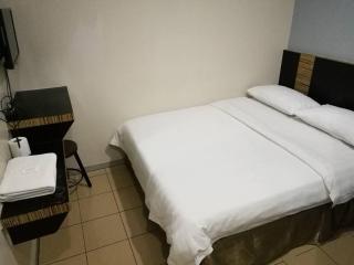 Hotel Traveller - Kota Kinabalu - 2