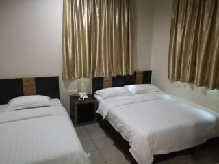 Hotel Traveller - 5