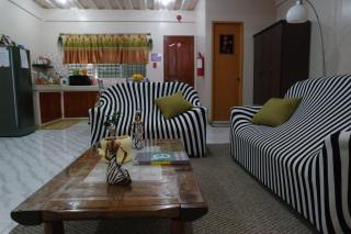 YOO C Apartment - Free Netflix YouTube - 1