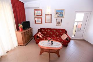 Apartments Franc - Povljana - 1