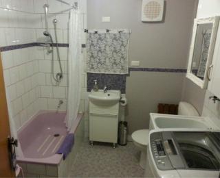 Underground Bed & Breakfast - 7