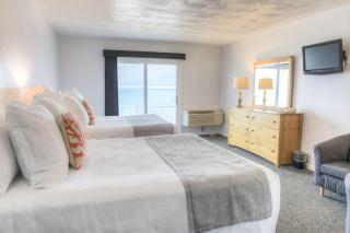The Three Seasons Resort - Dennis Port - 0
