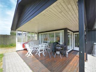 Two-Bedroom Holiday Home With A Fireplace In Struer - 6