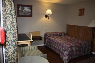 Hillcrest Motel - Swan Hills - 3