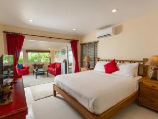 Boujis Boutique Resort - Chaweng Noi Beach - 1