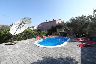 Apartment with private pool - Sukošan - 5