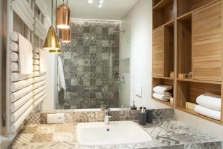 Flower Residence - 7