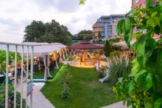 Iris Beach Hotel - Sveti Vlas - 3