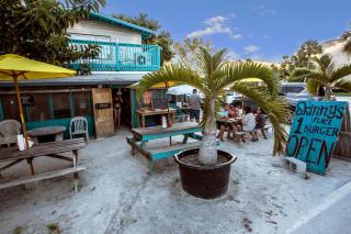 Absolute Anna Maria-Private Beach Access-Heated Pool-Water Views From Every Room - 5
