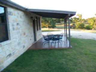 Breezy Hills Cottages - Hill Top Cottage - Fredericksburg - 3