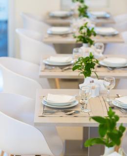 Bitzaro Grande Hotel & Suites - Kalamaki - 2