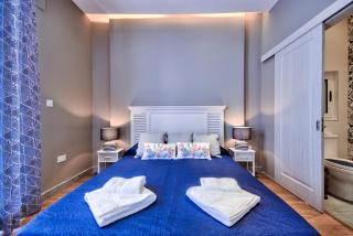 Amazing 4-bedroom Sliema Town House with Jacuzzi - 6