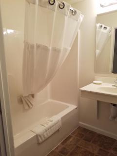 Ramada by Wyndham Williston - Williston - 4